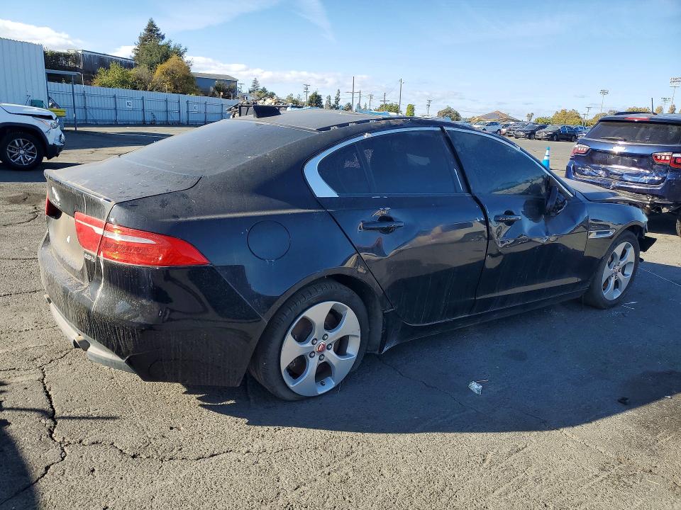 2018 Jaguar Xe VIN SAJAR4FX9JCP39245 COPART salvage auction — FRONT END, Ca - Dis/Dlr/Exp Lien Papers-Salv, sold $125 on 2026-09-11 (photo 3)
