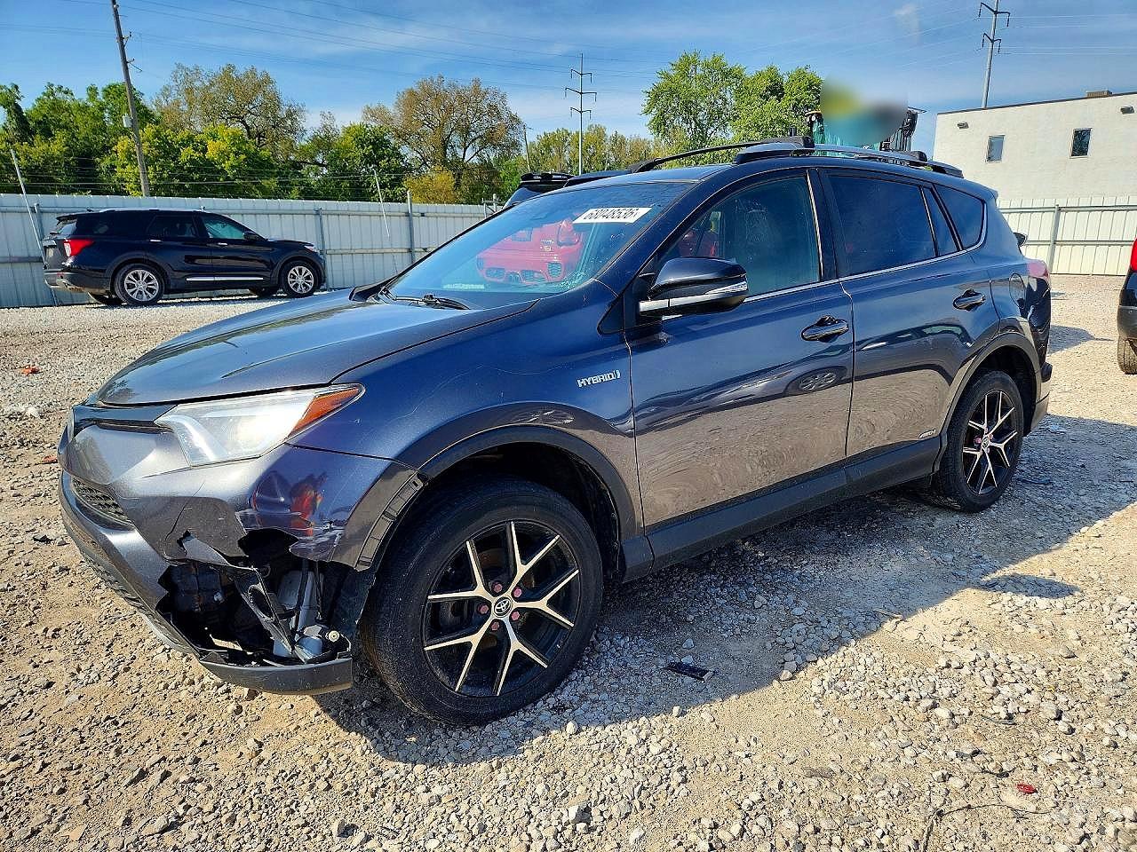2017 Toyota RAV4 VIN JTMJJREV4HD105476 — COPART salvage auction photo