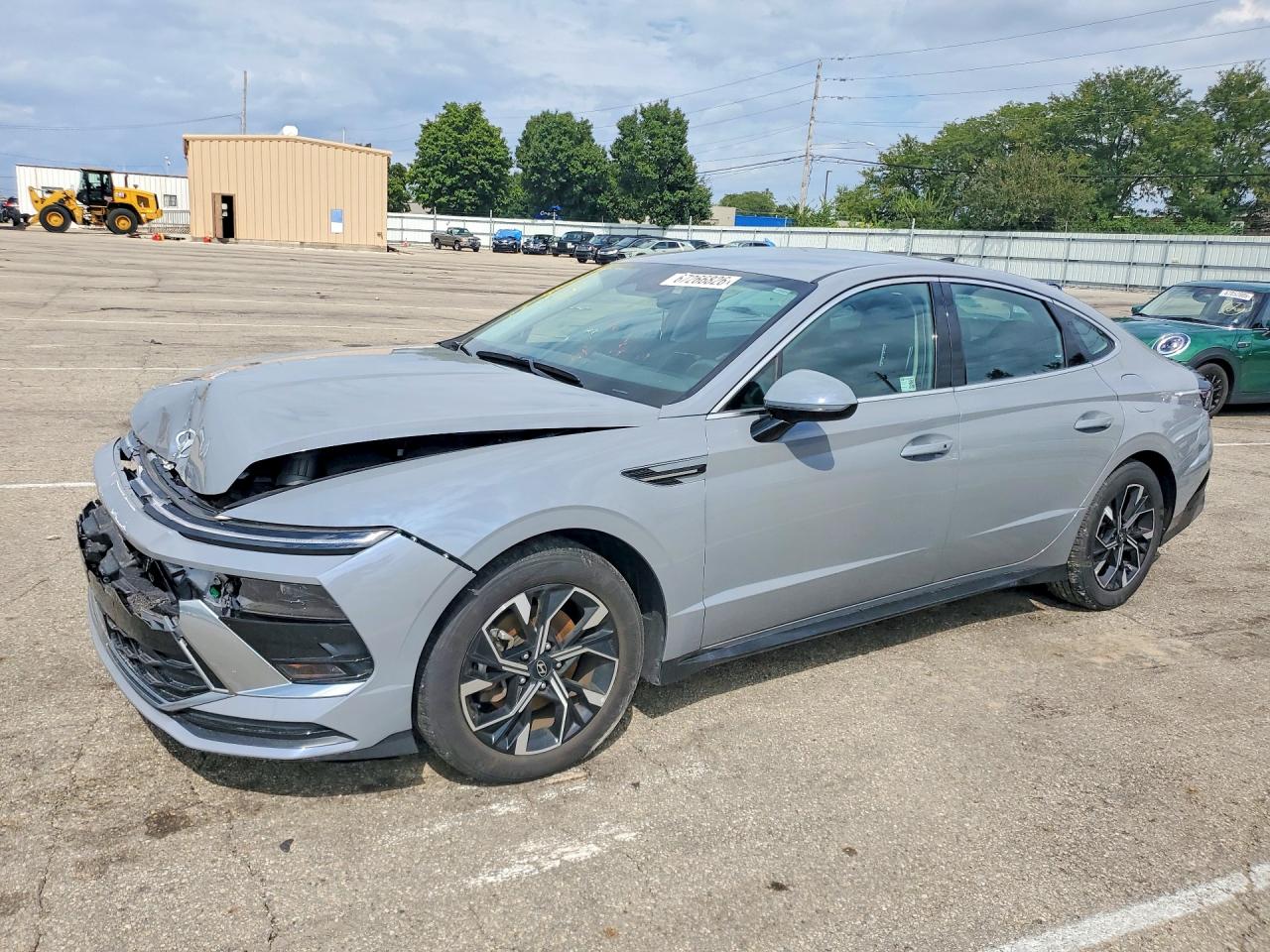 2025 Hyundai Sonata VIN KMHL64JA4SA501850 — COPART salvage auction photo
