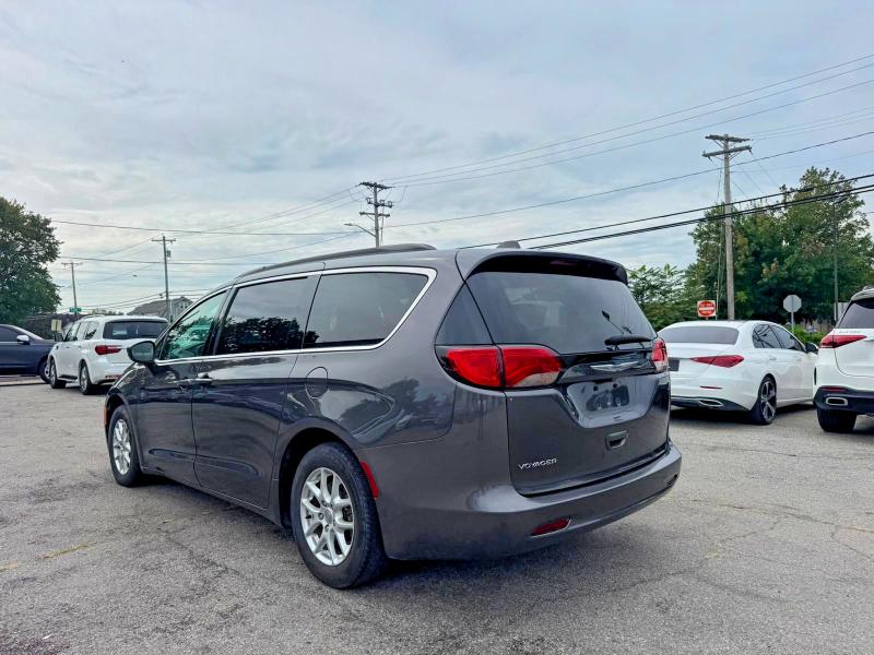 2020 Chrysler Voyager VIN 2C4RC1DG4LR164552 COPART salvage auction — NORMAL WEAR, TN - CERTIFICATE OF TITLE (P), sold $6,500 on 2026-10-07 (photo 3)