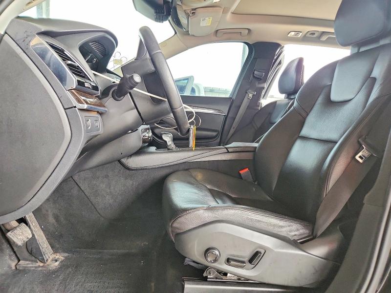 2016 Volvo XC90 VIN YV4A22PK1G1021541 COPART salvage auction — MINOR DENT/SCRATCHES, Salvage Title, sold $4,450 on 2026-10-20 (photo 7)