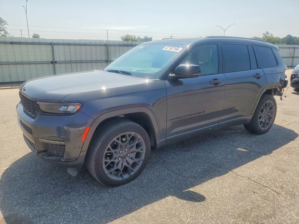 2025 Jeep Cherokee VIN 1C4RJKEGXS8668110 COPART salvage auction — REAR END, NC - SALVAGE CERTIFICATE OF TITLE, sold $31,750 on 2026-10-01 (photo 1)