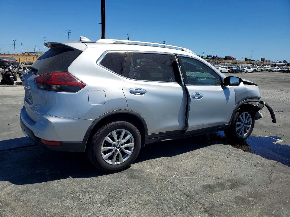 2020 Nissan Rogue VIN KNMAT2MV6LP527985 COPART salvage auction — MECHANICAL, CA, sold $625 on 2026-10-03 (photo 3)