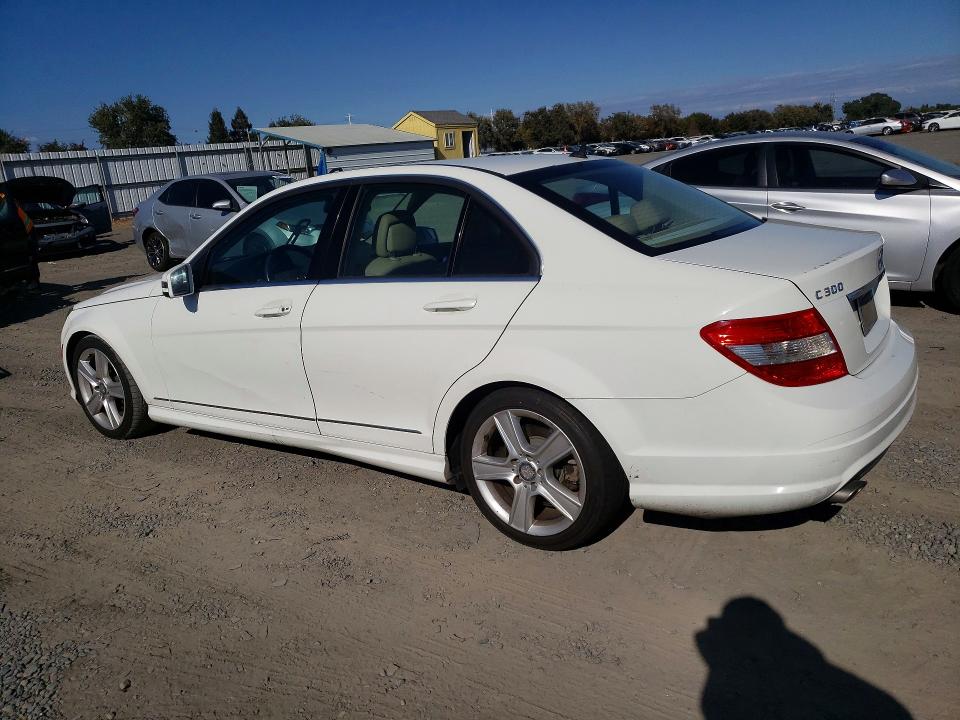 2011 Mercedes-Benz C-klasse VIN WDDGF5EB5BR176597 COPART salvage auction — NORMAL WEAR, CA - DLR/DIS/EXP ONLY SALVAGE TITLE, sold $525 on 2026-09-15 (photo 2)