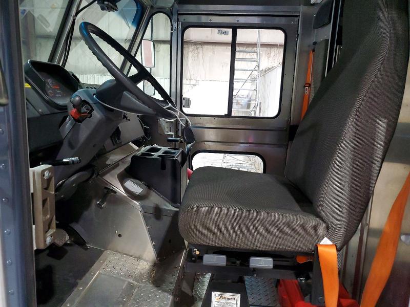 2020 Freightliner Mt45g VIN 4UZAC2EA8LCMK2976 COPART salvage auction — MINOR DENT/SCRATCHES, CA - DIS/DLR/EXP ONLY CLEAN TITLE, sold $27,750 on 2026-09-22 (photo 7)