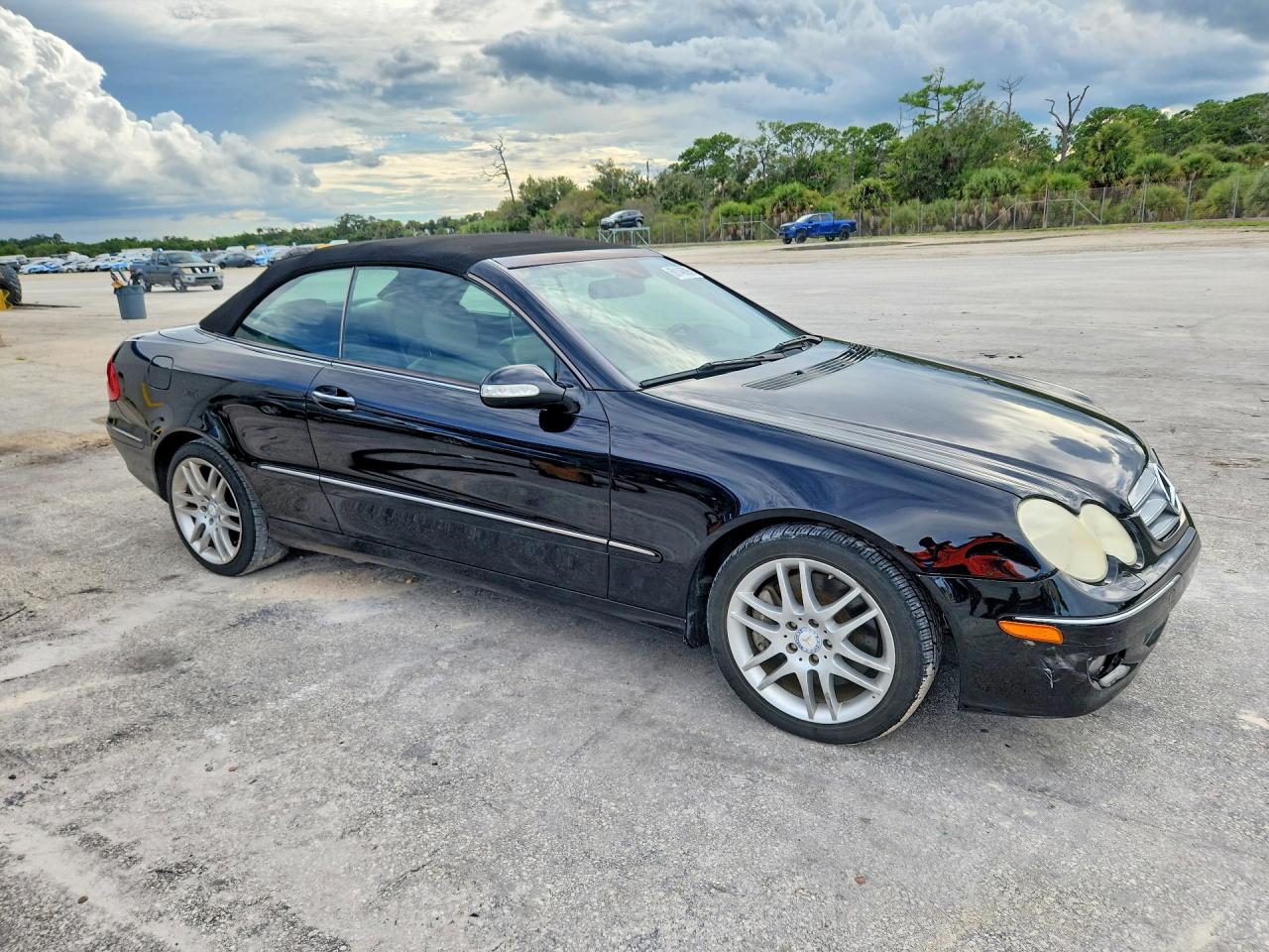2009 Mercedes-benz Clk-class VIN WDBTK56F69T107693 COPART salvage auction — Front End, FL - CERT OF TITLE-REBUILT (P), sold $2,000 on 2026-09-25 (photo 4)