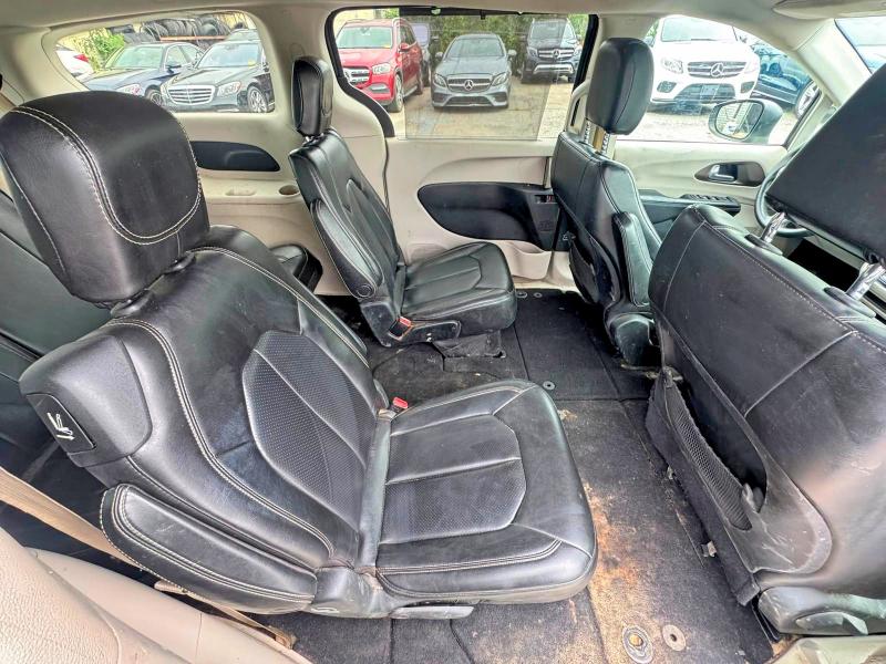 2020 Chrysler Voyager VIN 2C4RC1DG4LR164552 COPART salvage auction — NORMAL WEAR, TN - CERTIFICATE OF TITLE (P), sold $6,500 on 2026-10-07 (photo 6)