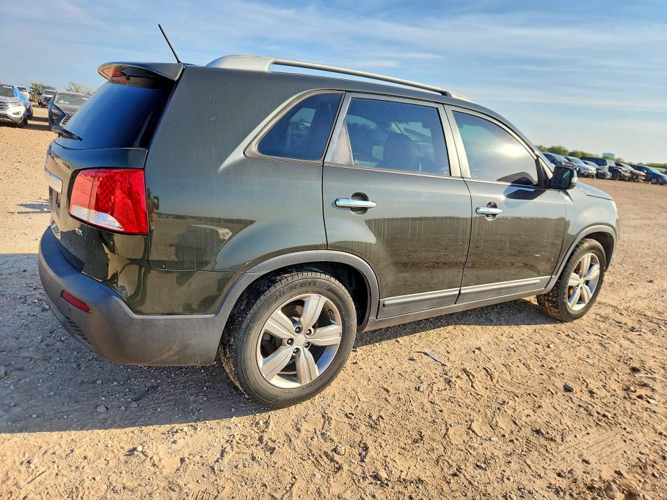 2013 Kia Sorento VIN 5XYKU4A66DG310709 COPART salvage auction — MECHANICAL, TX - CERTIFICATE OF TITLE, sold $925 on 2026-10-03 (photo 3)