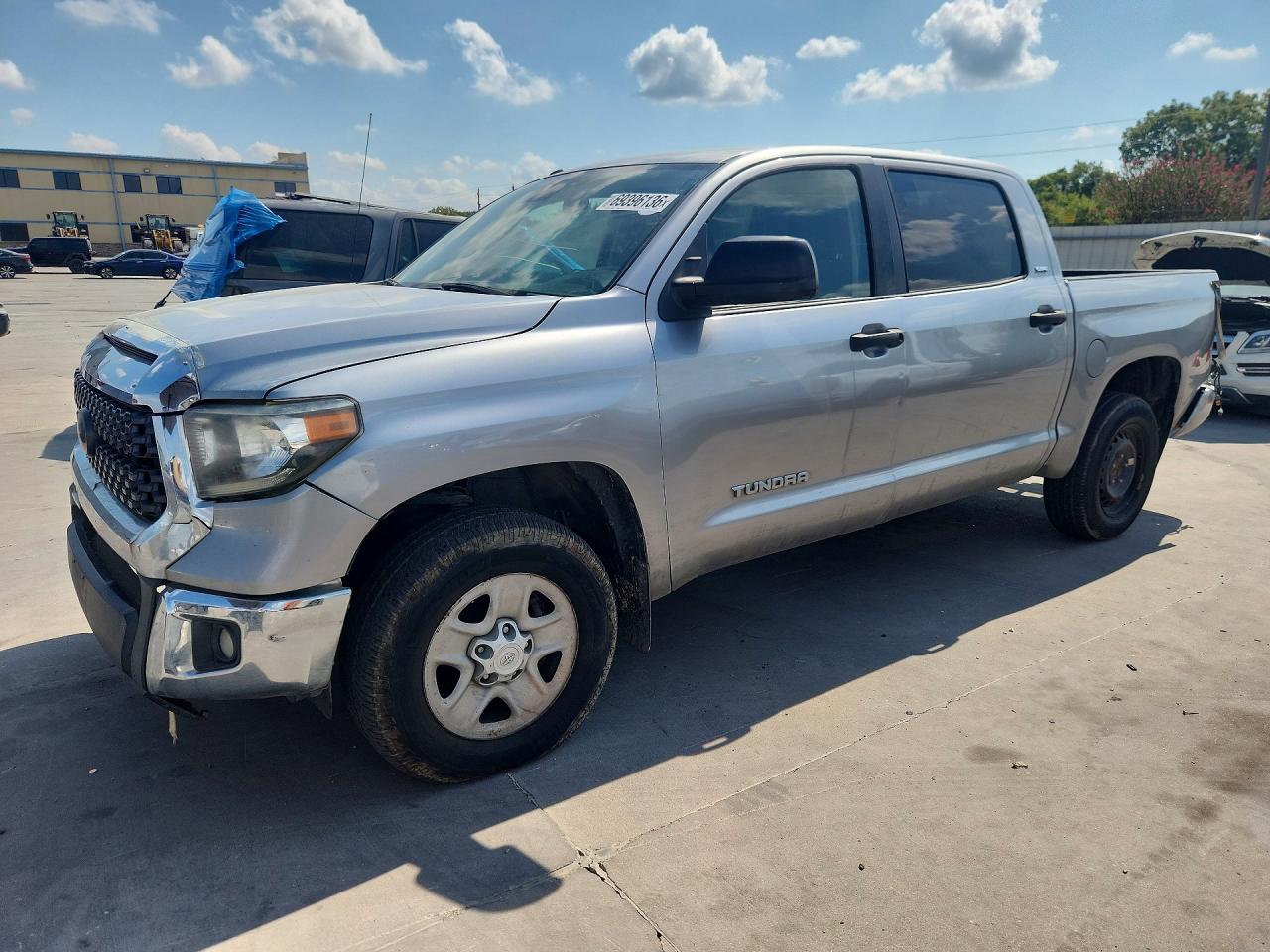 2018 Toyota Tundra VIN 5TFDM5F12JX075827 — COPART salvage auction photo