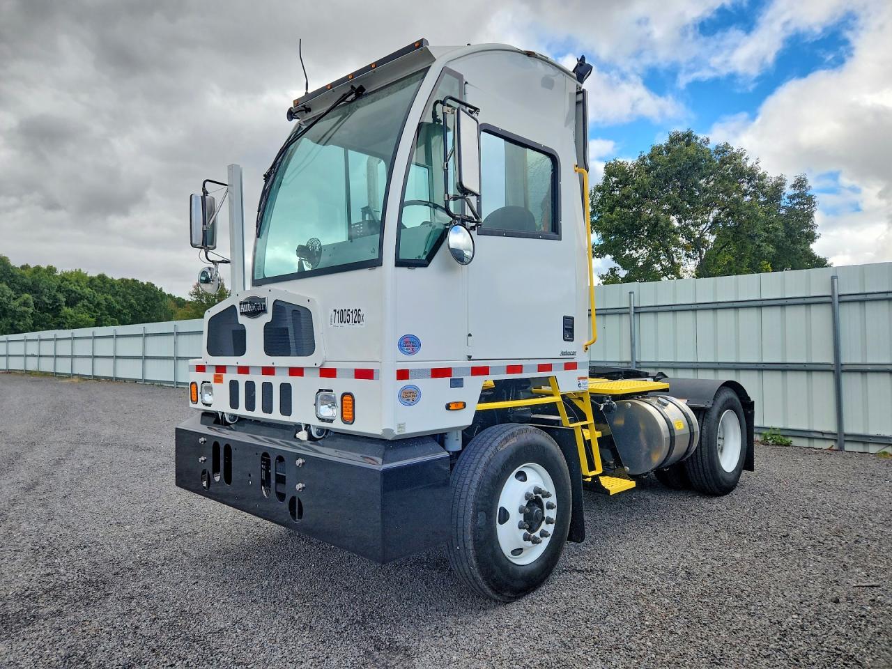 2026 Autocar Xspotter VIN 5V4H4LF2XTH253722 — COPART salvage auction photo