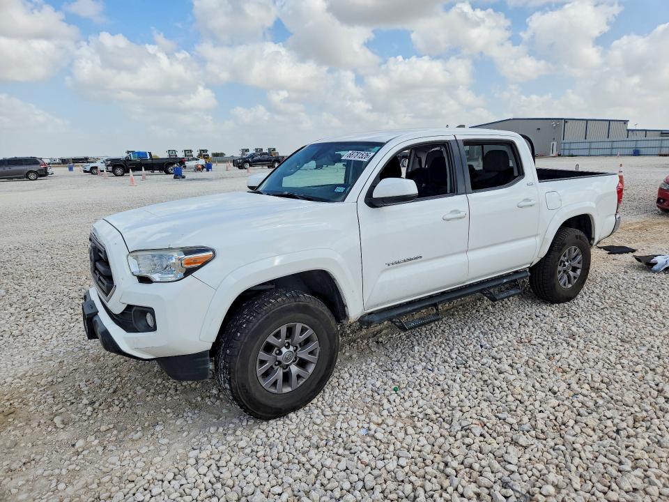 2019 Toyota Tacoma VIN 3TMCZ5AN1KM219639 — COPART salvage auction photo