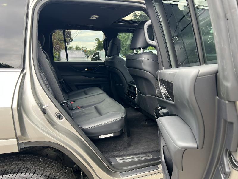 2023 Lexus Lx 600 VIN JTJAB7CX1P4024534 COPART salvage auction — MINOR DENT/SCRATCHES, Tx - Certificate Of Title (P), sold $53,000 on 2026-09-09 (photo 6)
