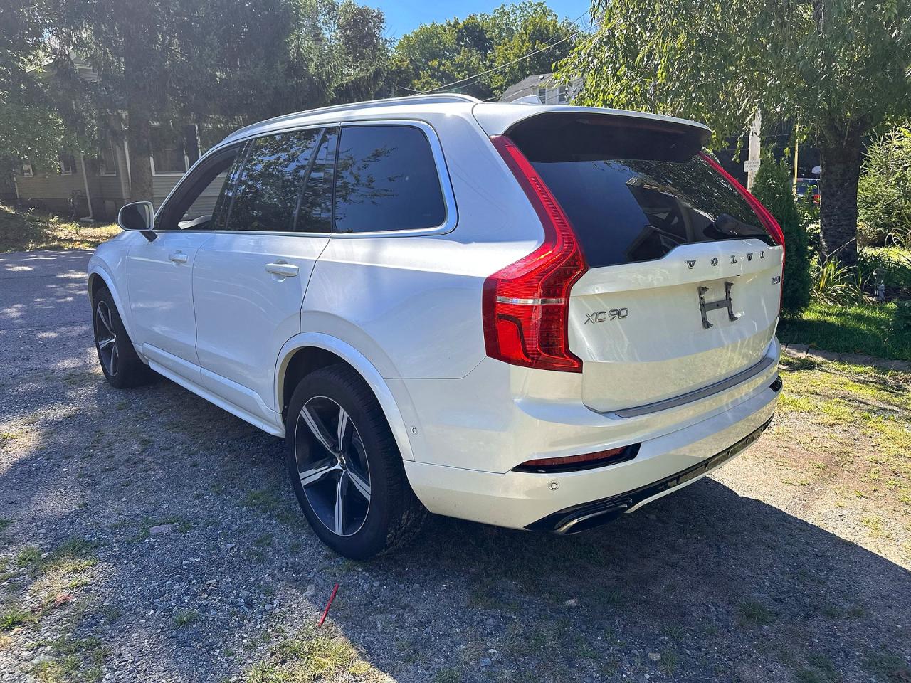 2016 Volvo Xc90 VIN YV4A22PM4G1068709 COPART salvage auction — Minor Dent/Scratches, MA - CERTIFICATE OF TITLE (P), sold $7,100 on 2026-09-15 (photo 3)