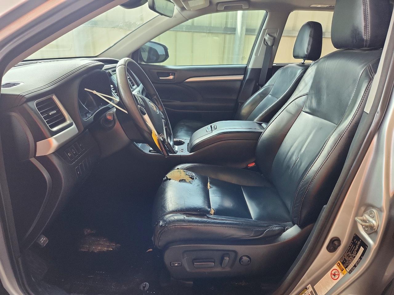 2017 Toyota Highlander VIN 5TDKZRFH8HS516910 COPART salvage auction — Minor Dent/Scratches, FL - CERTIFICATE OF TITLE (P), sold $11,900 on 2026-09-15 (photo 7)