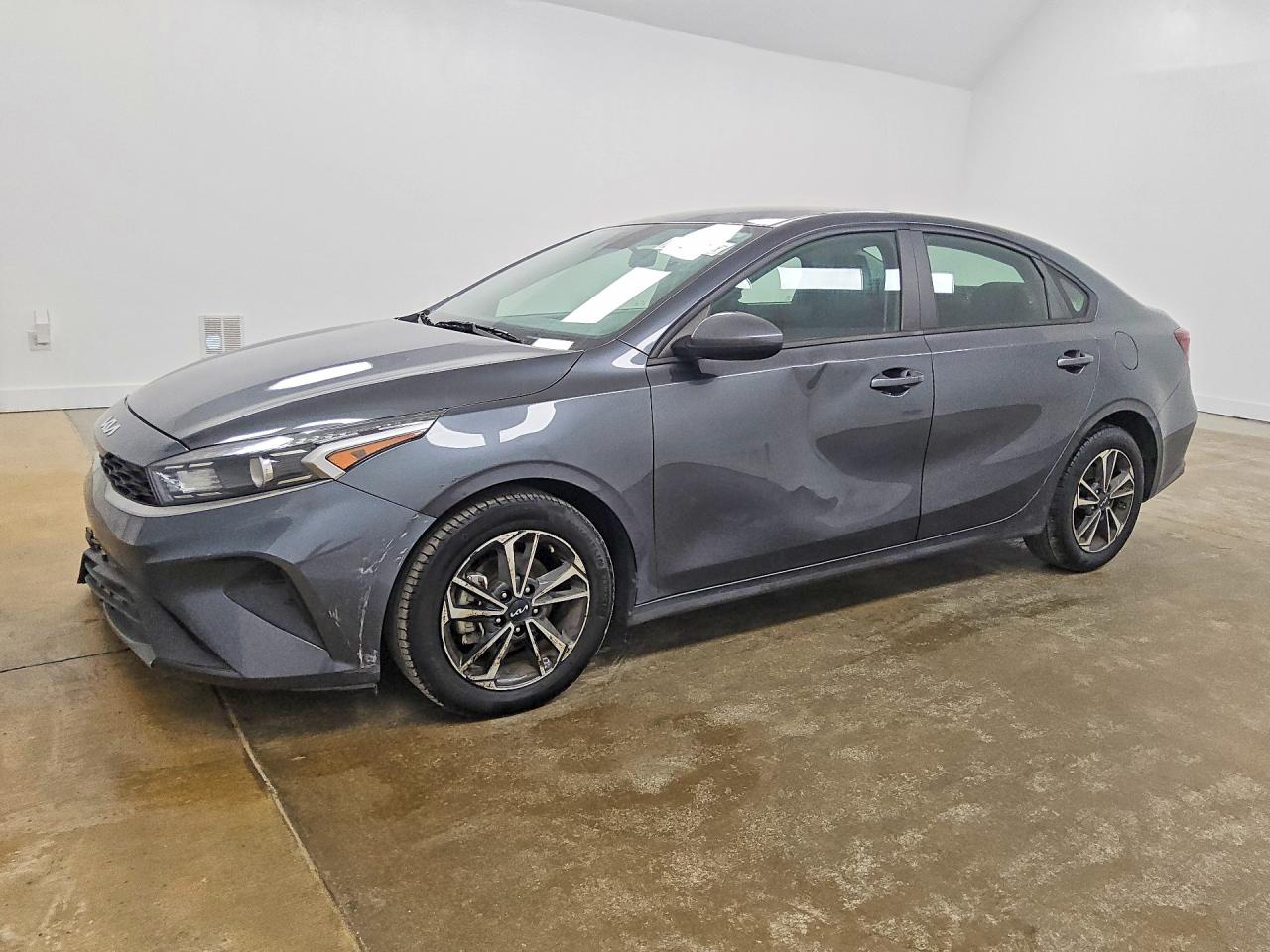 2024 Kia Forte VIN 3KPF24AD4RE719978 — COPART salvage auction photo