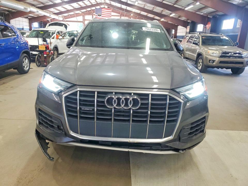 2020 Audi Q7 VIN WA1LXAF76LD004841 COPART salvage auction — MINOR DENT/SCRATCHES, OH - CERTIFICATE OF TITLE (P), sold $14,500 on 2026-10-06 (photo 5)