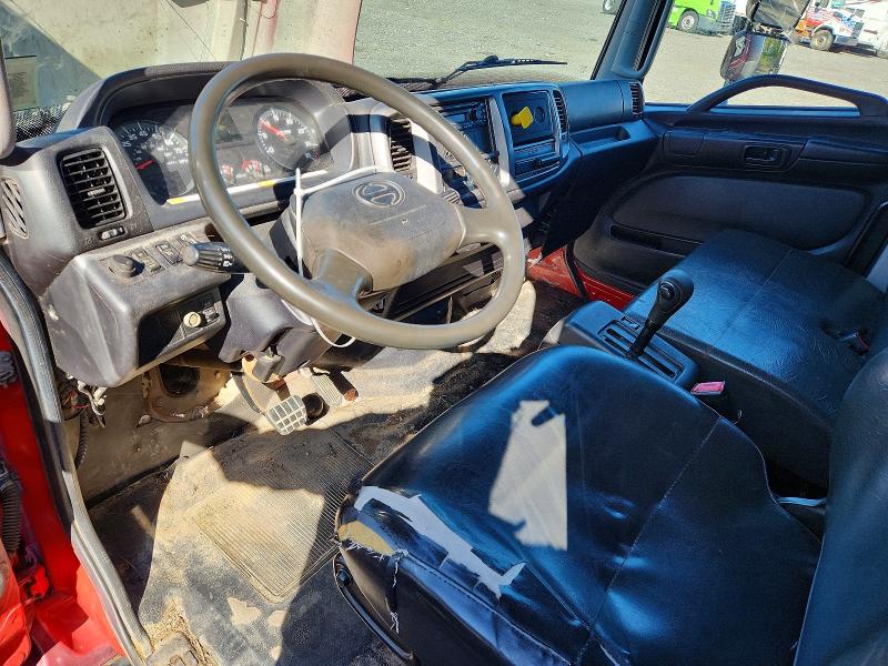 2017 Hino 338 VIN 5PVNV8JR7H4S51072 COPART salvage auction — NORMAL WEAR, NY - CERTIFICATE OF TITLE (P), sold $10,800 on 2026-10-12 (photo 8)
