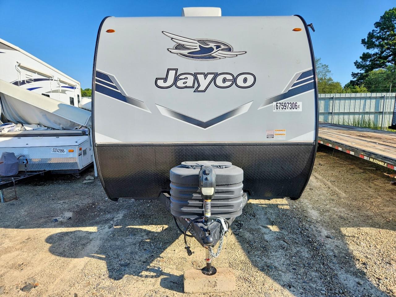 2026 VIN 1UJBC0BR7T1650079 COPART salvage auction — Top/Roof, Ct - Clean Title, sold $5,300 on 2026-10-13 (photo 7)