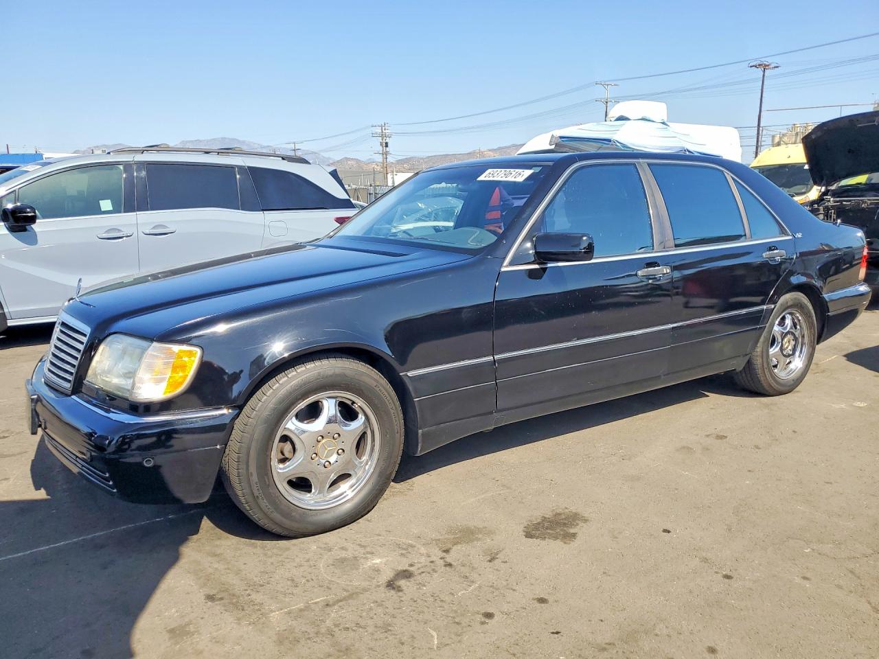 1999 Mercedes-Benz S-Class VIN WDBGA57G5XA431299 — COPART salvage auction photo