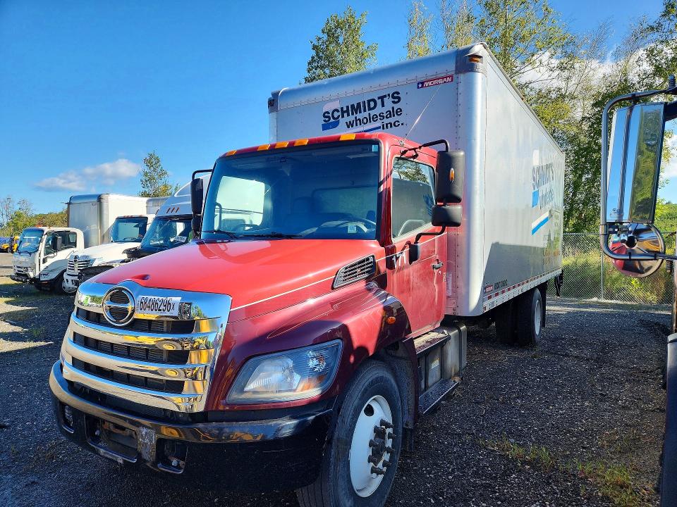 2017 Hino 338 VIN 5PVNV8JR7H4S51072 — COPART salvage auction photo
