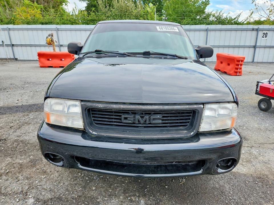 2003 GMC Sonoma VIN 1GTCS14H938140728 COPART salvage auction — MINOR DENT/SCRATCHES, Pa - Cert Of Salvage-Formerly Aband, sold $475 on 2026-10-06 (photo 5)