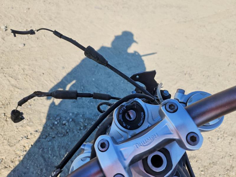 2015 Triumph motorcycle Street VIN SMTL03NEXFT657917 COPART salvage auction — FRONT END, AZ - CERT OF TITLE - SALVAGE, sold $10 on 2026-09-22 (photo 7)
