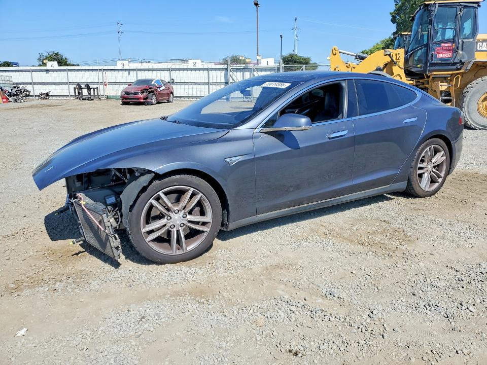 2016 Tesla Model s VIN 5YJSA1E27GF130004 COPART salvage auction — FRONT END, CA - SALVAGE CERTIFICATE, sold $4,050 on 2026-10-02 (photo 1)