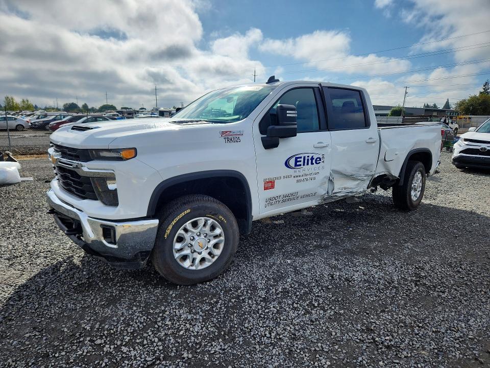2026 Chevrolet Silverado VIN 1GC1KNEY8TF165029 — COPART salvage auction photo