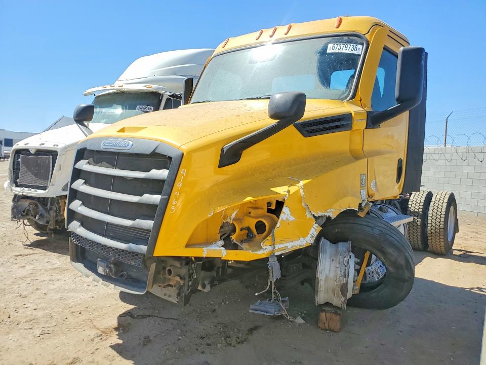 2022 Freightliner Cascadia 126 VIN 3AKBHKDV1NSMZ3306 — COPART salvage auction photo