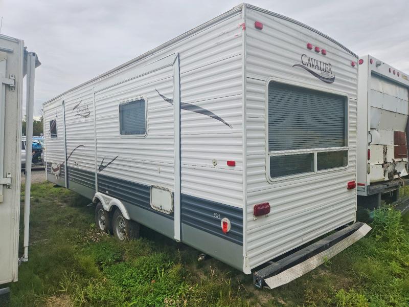 2008 Gulf stream Trailers VIN 1NL1GTN2181042298 COPART salvage auction — ROOF, ON - PERMIT NO BRAND - UNFIT, sold $200 on 2026-09-24 (photo 3)