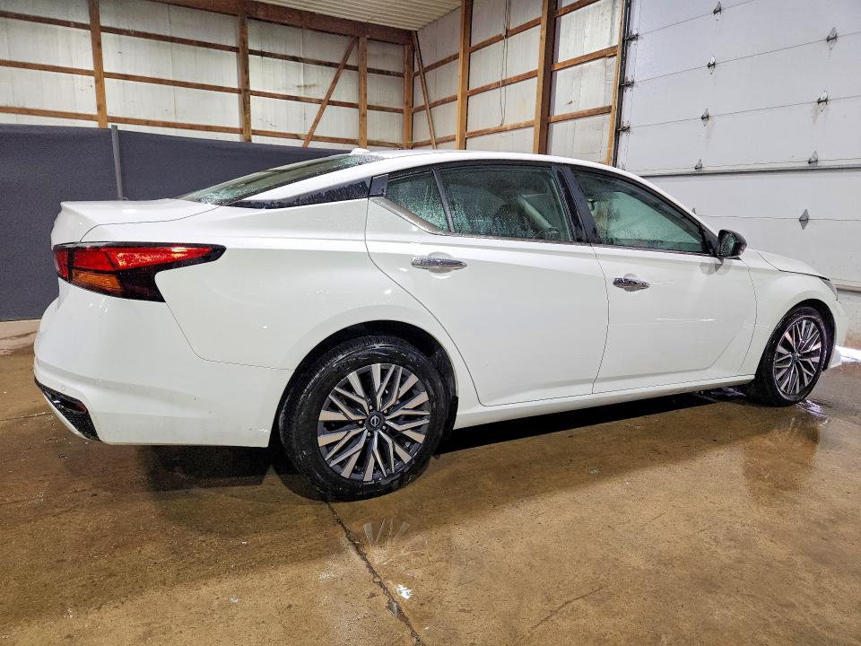 2025 Nissan Altima VIN 1N4BL4DV8SN412062 COPART salvage auction — UNDERCARRIAGE, OH - CERTIFICATE OF TITLE (P), sold $11,200 on 2026-09-02 (photo 3)