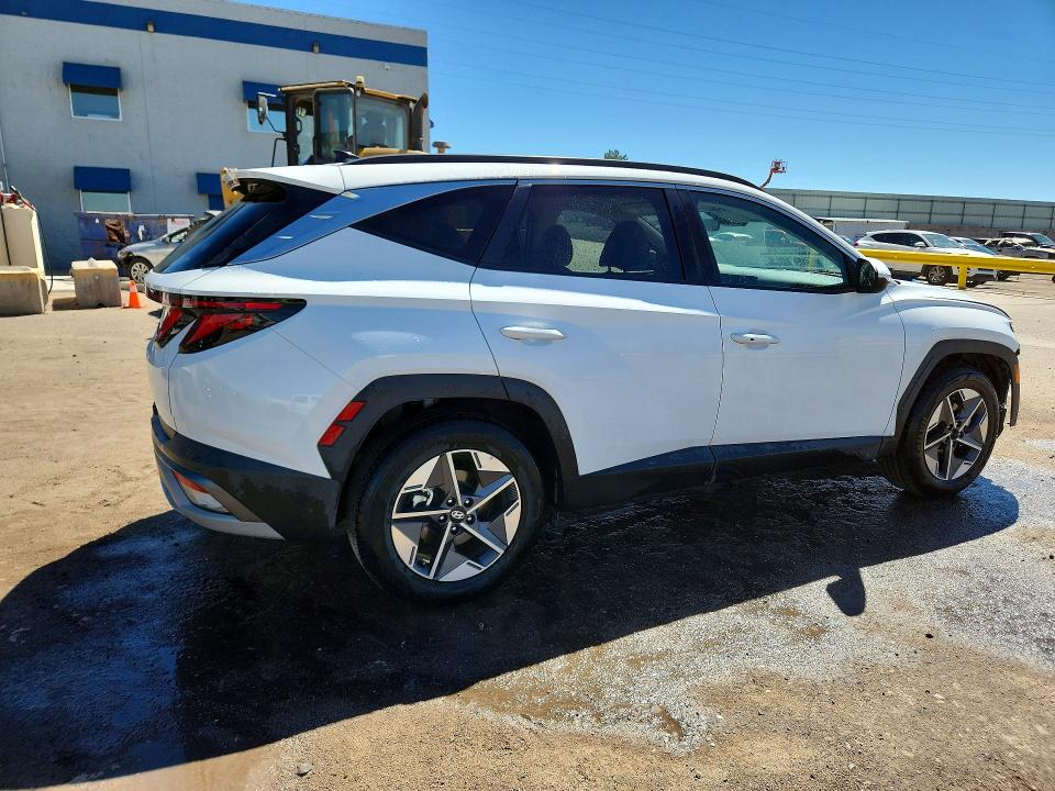 2026 Hyundai Tucson VIN 5NMJB3DE7TH609032 COPART salvage auction — FRONT END, La - Certificate Of Title (P), sold $13,700 on 2026-09-14 (photo 3)