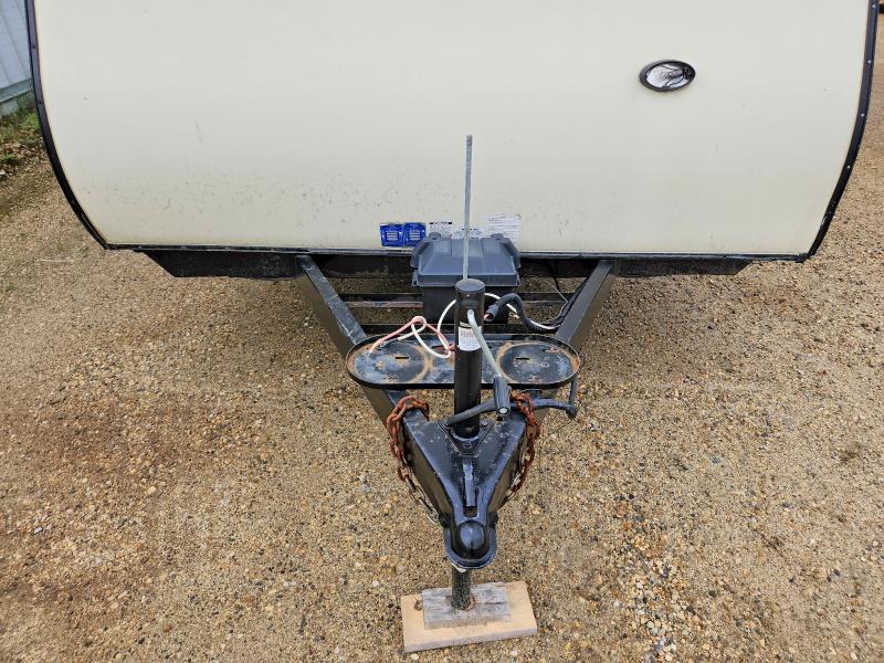 2012 Fore - forest river Surveyor VIN 4X4TSVB21C2471578 COPART salvage auction — STRIPPED, AB - BOS - ACTIVE, sold $550 on 2026-09-10 (photo 7)