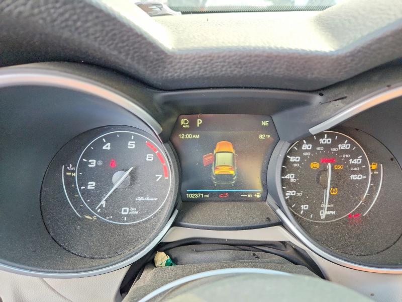 2019 Alfa romeo Stelvio VIN ZASPAJAN0K7C58032 COPART salvage auction — FRONT END, Ca - Dis/Dlr/Exp Only Clean Title (P), sold $1,100 on 2026-09-28 (photo 9)