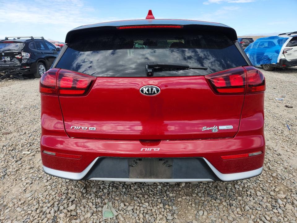 2017 Kia Niro VIN KNDCB3LC9H5103043 COPART salvage auction — MINOR DENT/SCRATCHES, Salvage Title, sold $900 on 2026-10-23 (photo 6)