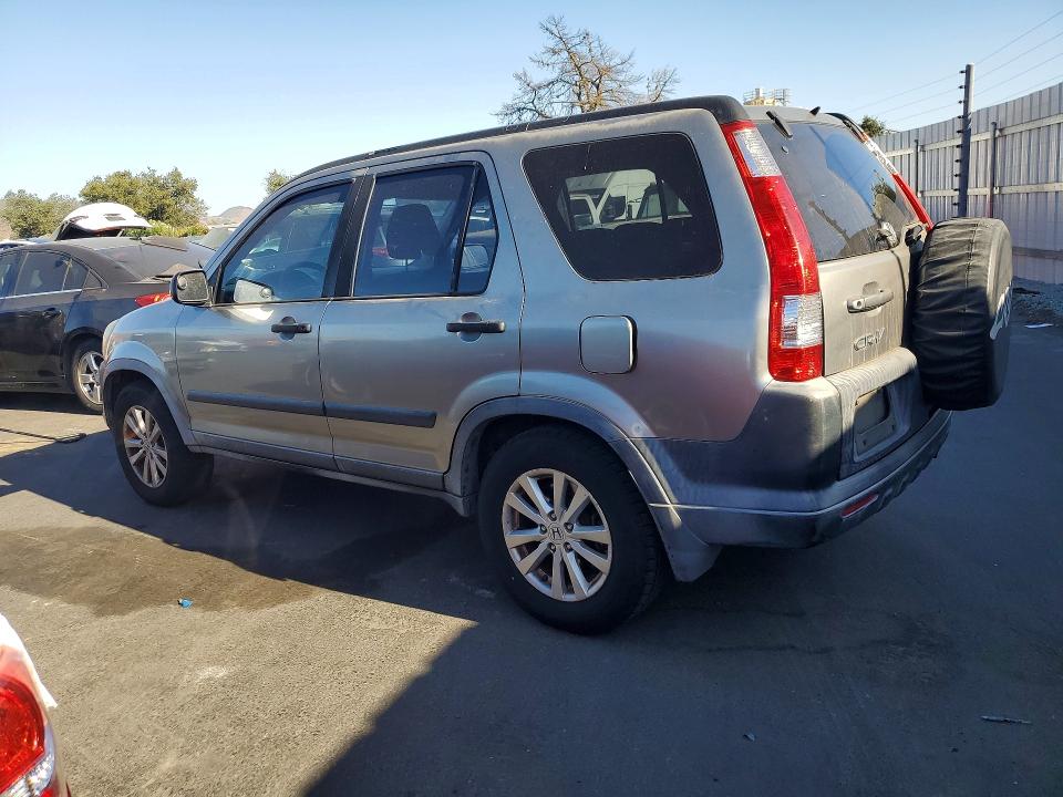 2006 Honda CR-V VIN JHLRD68546C024312 COPART salvage auction — MINOR DENT/SCRATCHES, CA - DIS/DLR/EXP ONLY CLEAN TITLE, sold $50 on 2026-09-29 (photo 2)