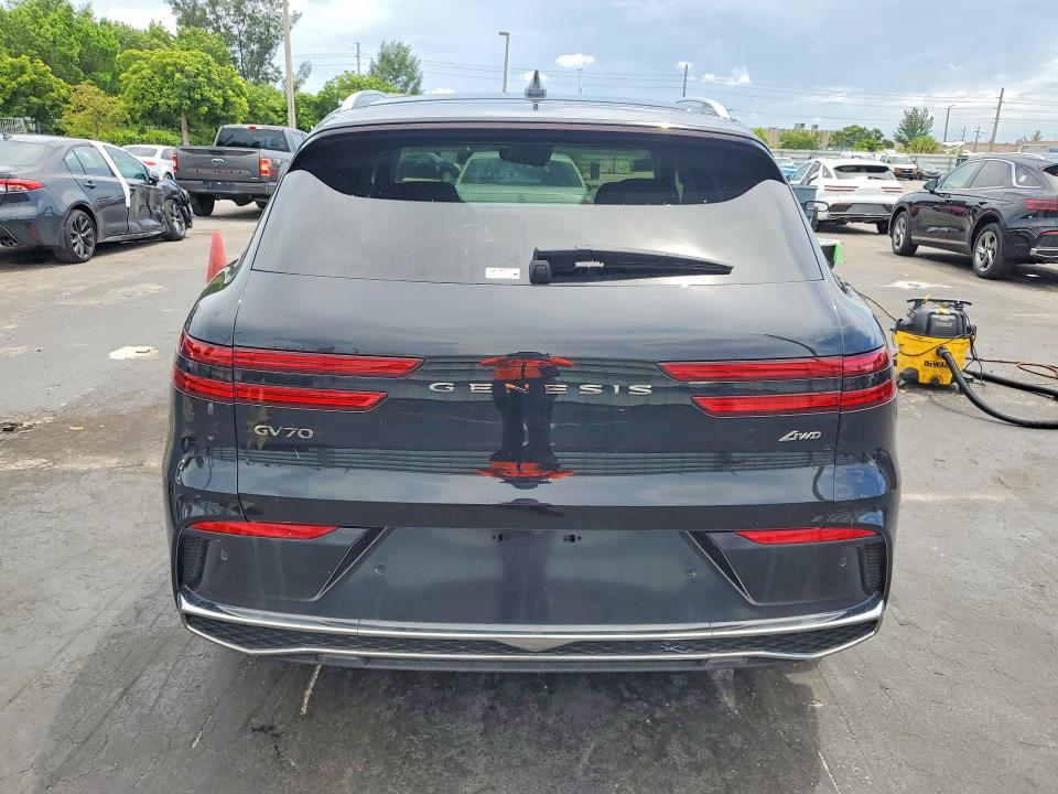 2026 Genesis Gv70 VIN 5NMMADTB3TH043691 COPART salvage auction — WATER/FLOOD, Mi - Cert Of Title-Salvage Flood, sold $4,400 on 2026-09-16 (photo 6)