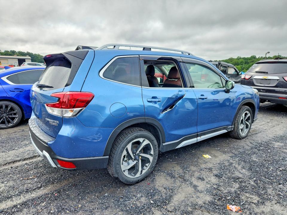 2024 Subaru Forester VIN JF2SKAMC3RH441960 COPART salvage auction — FRONT END, PA - CERTIFICATE OF SALVAGE, sold $13,900 on 2026-09-14 (photo 3)