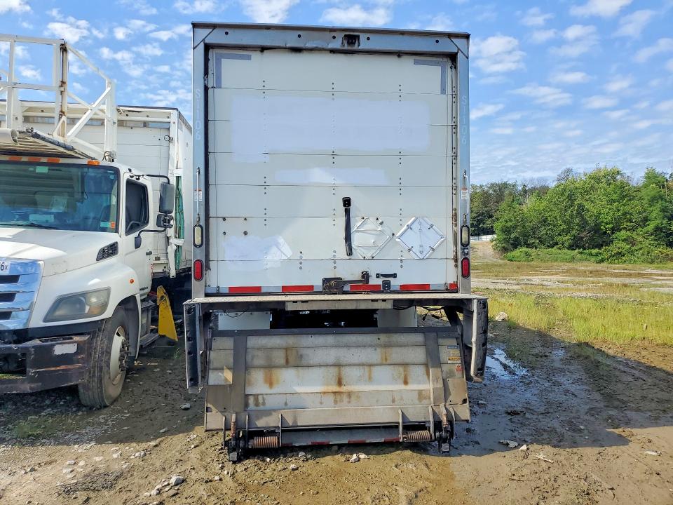 2016 Freightliner M2 VIN 1FVACXDT7GHGU7829 COPART salvage auction — MECHANICAL, OH - CERTIFICATE OF TITLE, sold $10,500 on 2026-09-11 (photo 6)