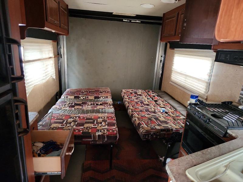 2014 Foresriver VIN 4X4TWPA2XEB014823 COPART salvage auction — VANDALISM, CA - SALVAGE CERTIFICATE, sold $3,150 on 2026-10-09 (photo 6)