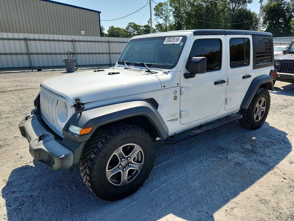 2018 Jeep Wrangler / VIN 1C4HJXDG3JW129705 — COPART salvage auction photo