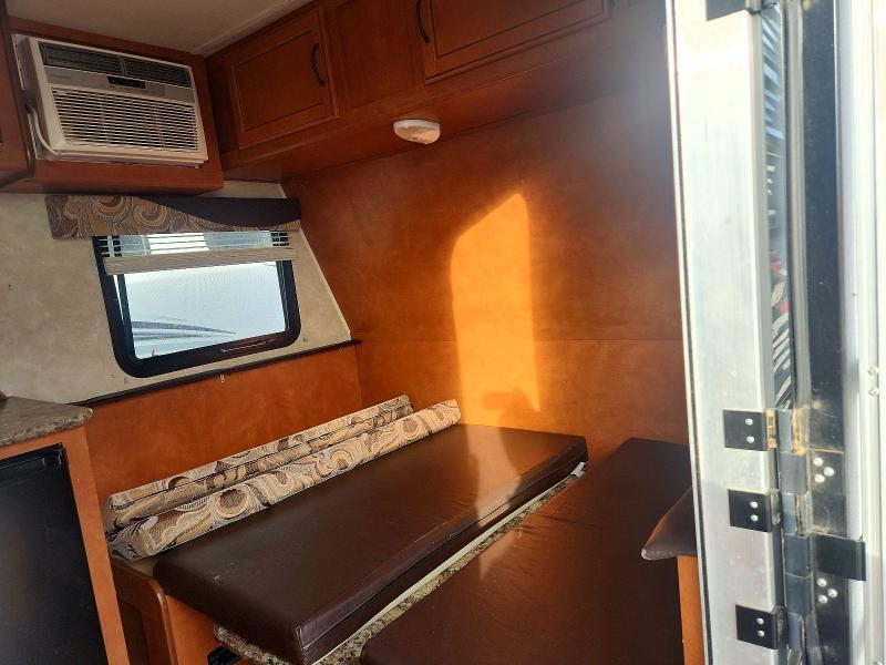 2015 Gulf stream Ameri-lite VIN 1NL1GTF24F1117460 COPART salvage auction — NORMAL WEAR, MI - DEALER ONLY CLEAN TITLE, sold $475 on 2026-10-06 (photo 5)
