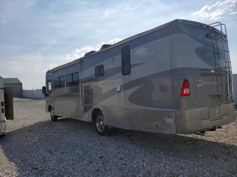 2005 Winnebago Suncruiser VIN 5B4MP67G553399602 COPART salvage auction — ROOF, KY - CERT OF TITLE-SALVAGE, sold $4,500 on 2026-10-01 (photo 3)