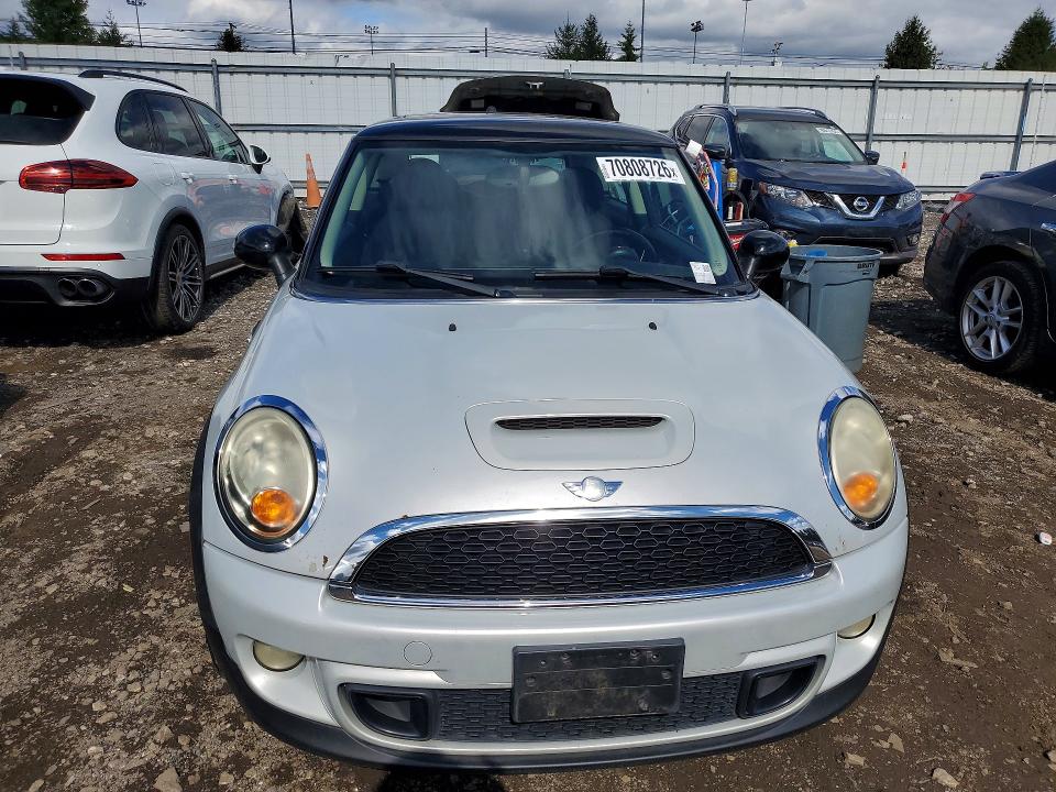 2011 Mini Cooper VIN WMWSV3C56BTY10251 COPART salvage auction — MECHANICAL, MD - CERTIFICATE OF TITLE (P), sold $300 on 2026-10-08 (photo 5)