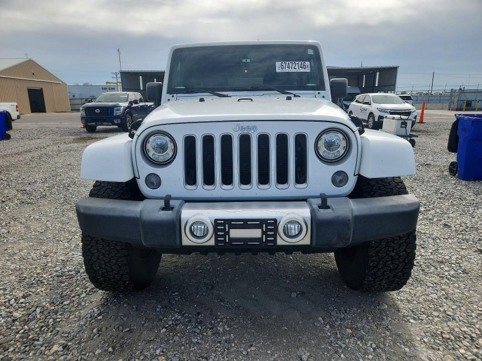 2017 Jeep Wrangler / VIN 1C4BJWEGXHL690591 COPART salvage auction — REAR END, Co - Salvage Title, sold $9,100 on 2026-09-29 (photo 5)