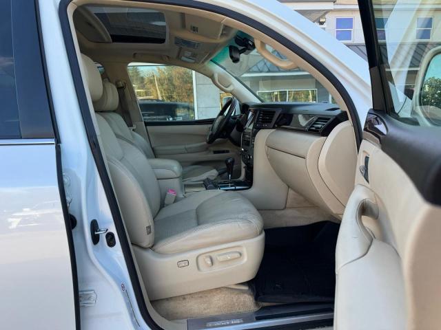 2011 Lexus Lx 570 VIN JTJHY7AX8B4080303 COPART salvage auction — MINOR DENT/SCRATCHES, MD - CERTIFICATE OF TITLE (P), sold $15,700 on 2026-10-28 (photo 5)