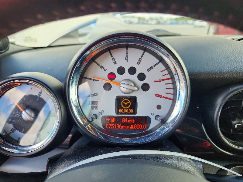 2010 Mini Cooper VIN WMWMS3C52ATY50651 COPART salvage auction — MINOR DENT/SCRATCHES, GA - CERTIFICATE OF TITLE, sold $2,150 on 2026-09-09 (photo 9)