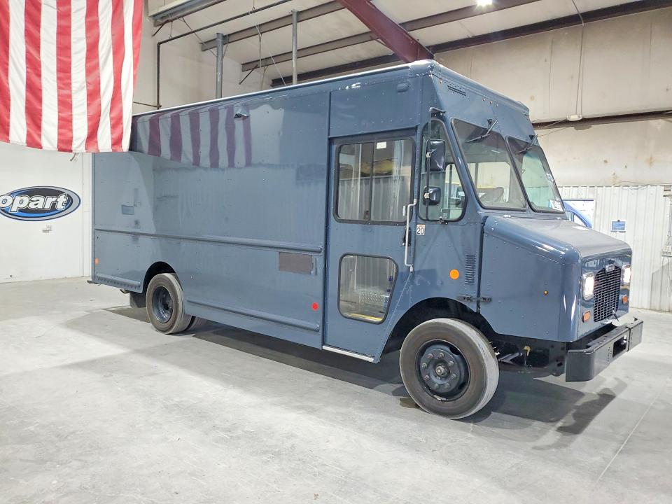2020 Freightliner Mt45g VIN 4UZAC2EA8LCMK2976 COPART salvage auction — MINOR DENT/SCRATCHES, CA - DIS/DLR/EXP ONLY CLEAN TITLE, sold $27,750 on 2026-09-22 (photo 4)