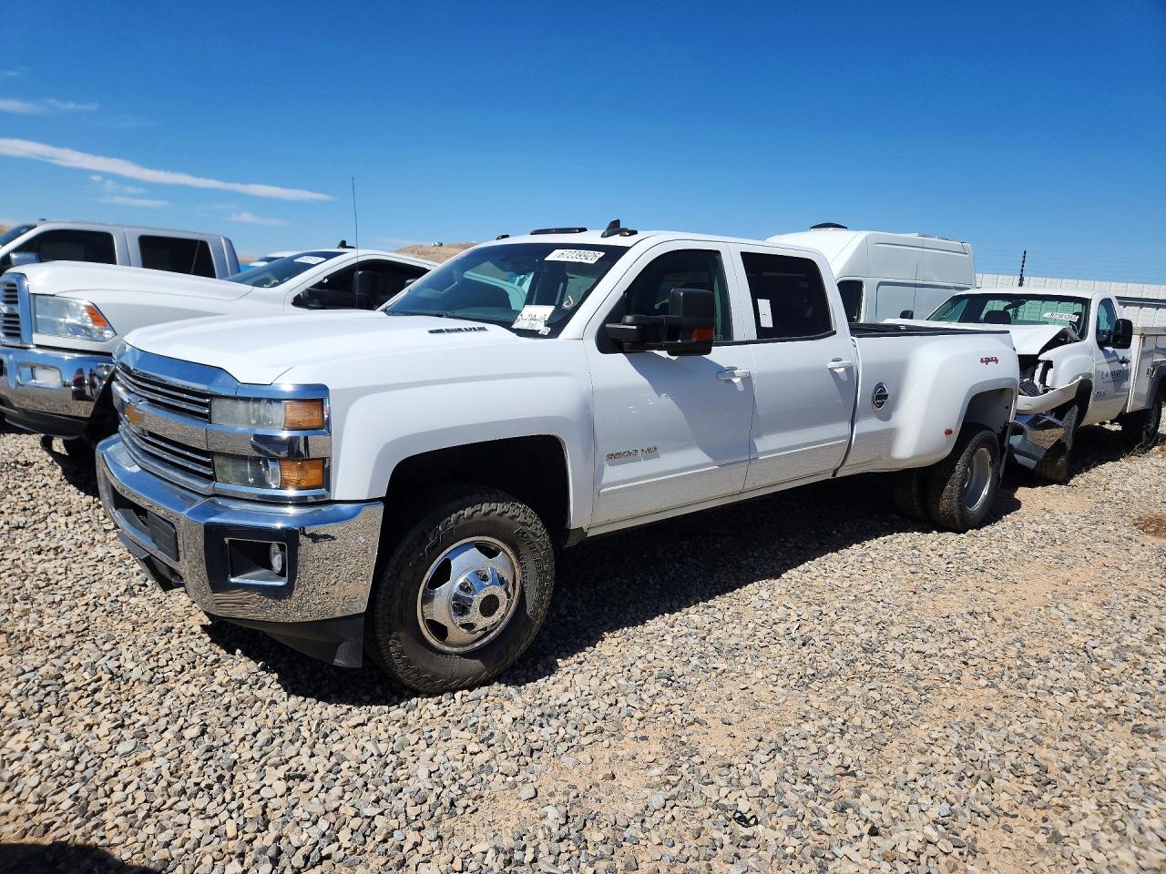 2015 Chevrolet Silverado 3500 VIN 1GC4KZC82FF561016 — COPART salvage auction photo