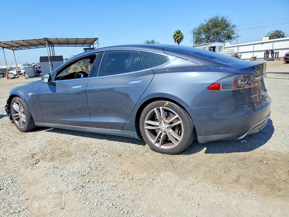 2016 Tesla Model s VIN 5YJSA1E27GF130004 COPART salvage auction — FRONT END, CA - SALVAGE CERTIFICATE, sold $4,050 on 2026-10-02 (photo 2)